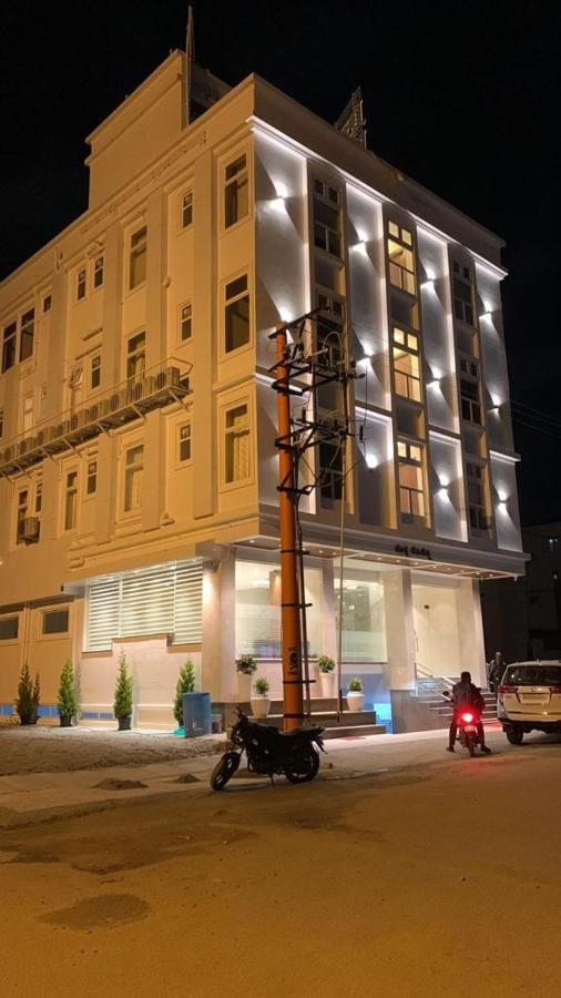 Jesta Residency Hotel Hassan Exterior foto