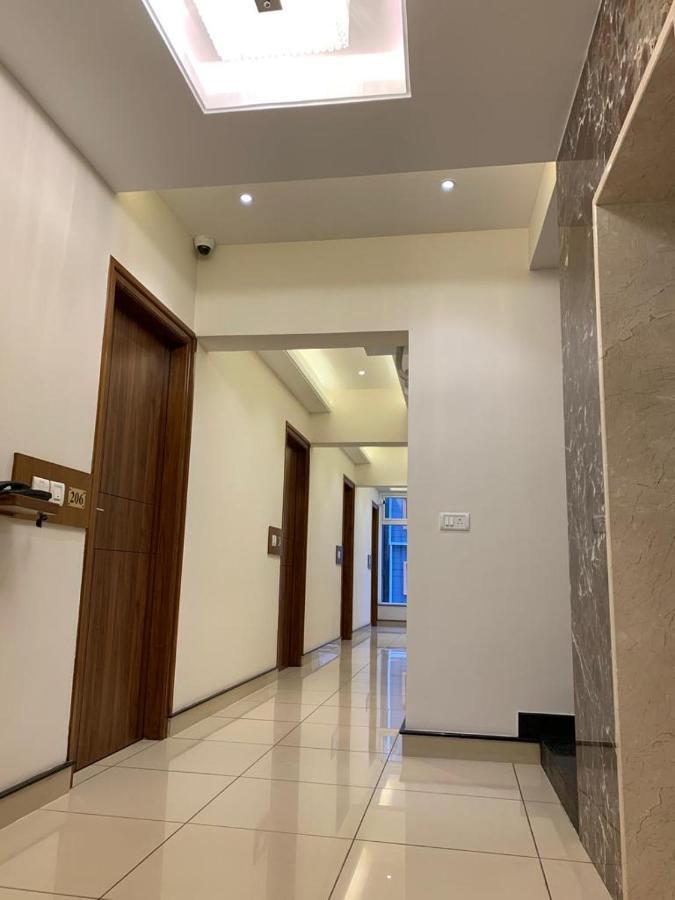 Jesta Residency Hotel Hassan Exterior foto
